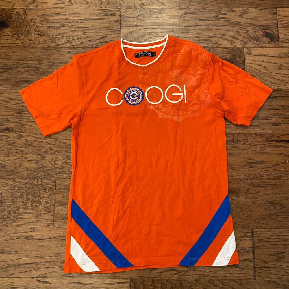 Coogi Graphic Logo V-Neck T-Shirt Mens XL Orange Short Sleeve Kangaroo Crest